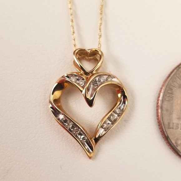 10K Gold Diamond Heart Necklace - Picture 12 of 14